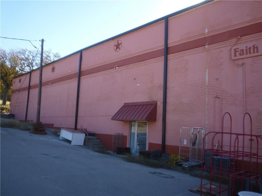 416 N Oak Ave, Mineral Wells, TX 76067